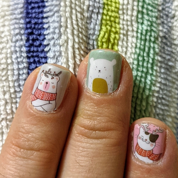 5 for $15 Nail Wraps- Cozy Critters - Picture 2 of 4